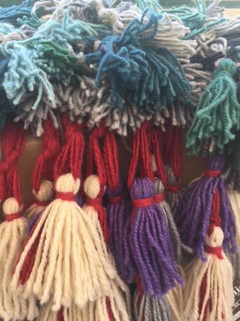 The photo is taken by Peggy Clark at the Bami Hamida organization, which is a weaving project center and gallery in Jordan.